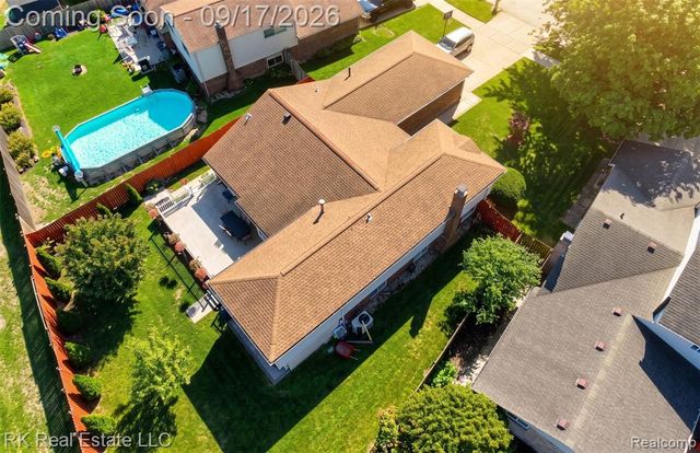 15461 Vincent Street, Clinton Township, MI 48038