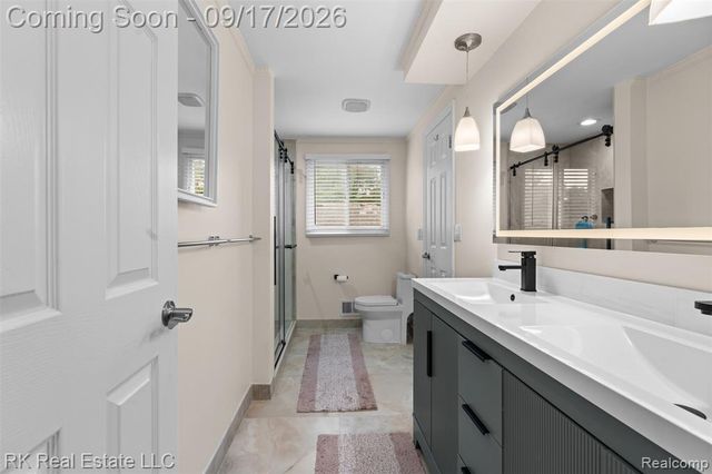 15461 Vincent Street, Clinton Township, MI 48038