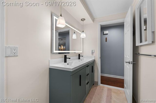 15461 Vincent Street, Clinton Township, MI 48038
