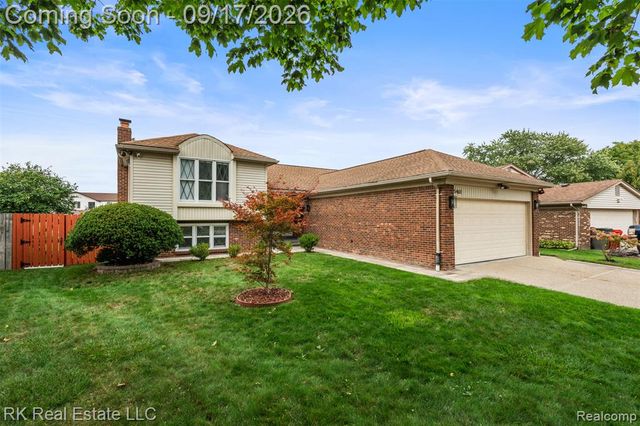 15461 Vincent Street, Clinton Township, MI 48038