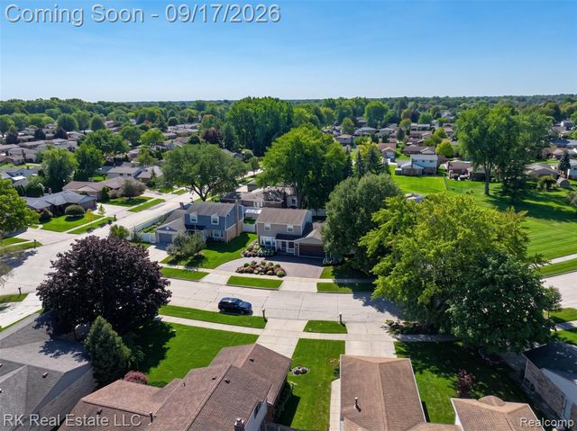 15461 Vincent Street, Clinton Township, MI 48038
