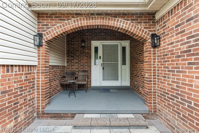 15461 Vincent Street, Clinton Township, MI 48038