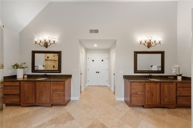 2031 Roydon Court SE, Smyrna, GA 30080