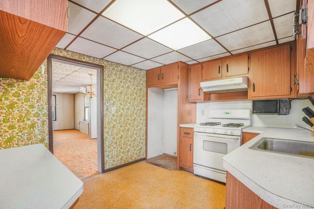 45 Orchard Street, Marlboro, NY 12542