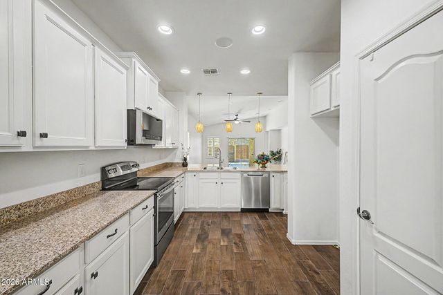 2694 E RUNAWAY BAY Place, Gilbert, AZ 85298