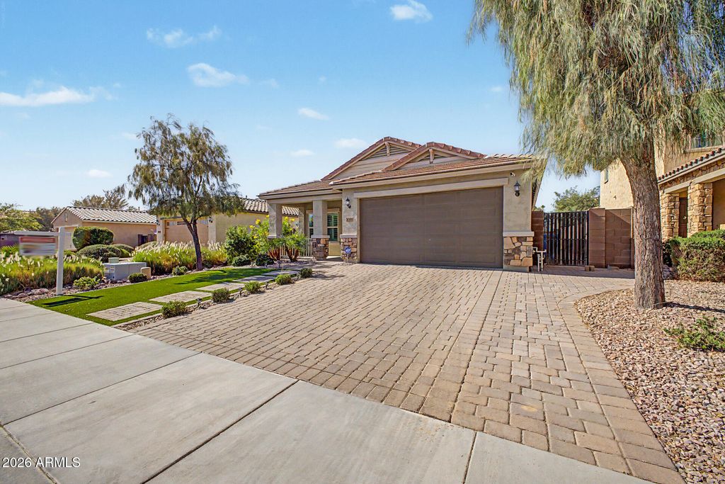 2694 E RUNAWAY BAY Place, Gilbert, AZ 85298 — photo 5