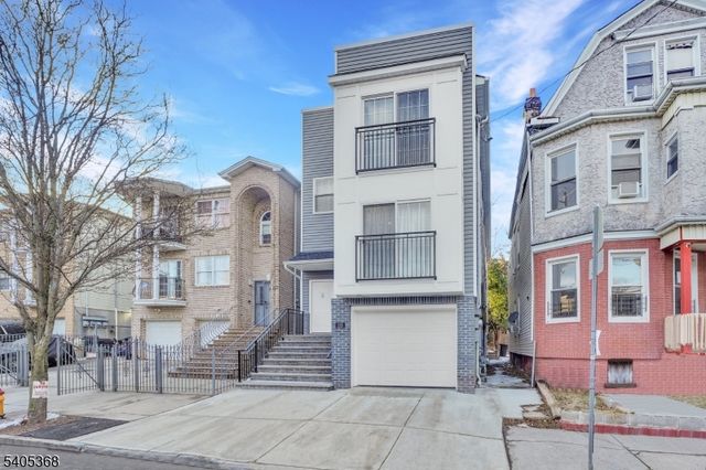 225 S 9Th St, Newark City, NJ 07103