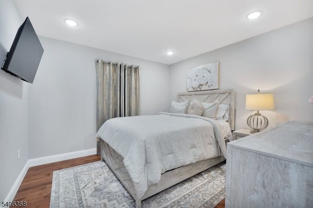 225 S 9Th St, Newark City, NJ 07103