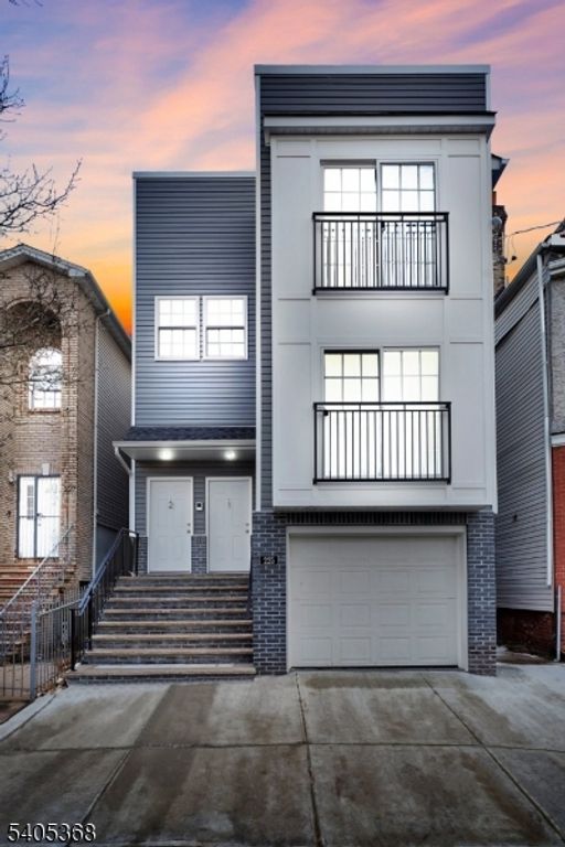 225 S 9Th St, Newark City, NJ 07103