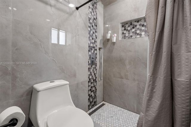 6445 NW 171st St 6445, Unincorporated Dade County, FL 33015