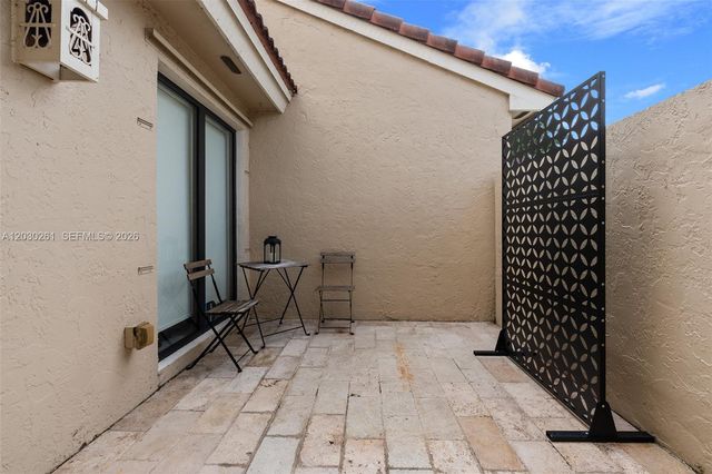 6445 NW 171st St 6445, Unincorporated Dade County, FL 33015