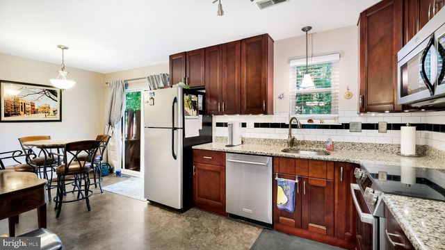 112 SANDY RIDGE DR, Doylestown, PA 18901