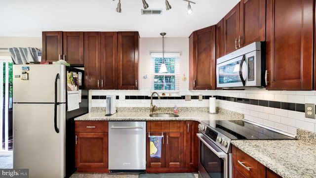 112 SANDY RIDGE DR, Doylestown, PA 18901