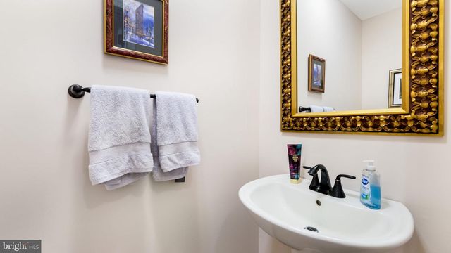 112 SANDY RIDGE DR, Doylestown, PA 18901