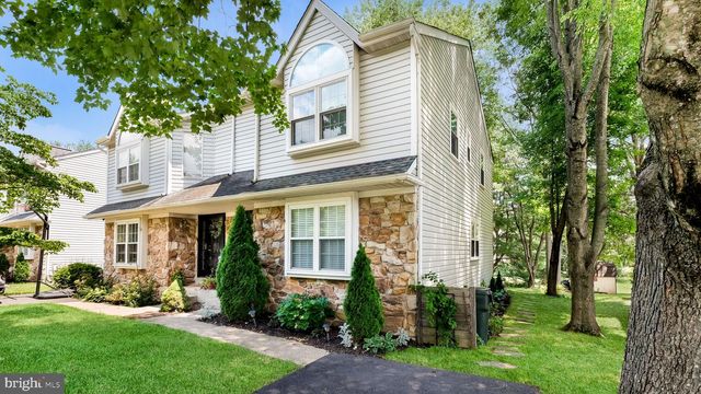 112 SANDY RIDGE DR, Doylestown, PA 18901