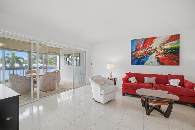 169 Atlantis Boulevard 205, Atlantis, FL 33462