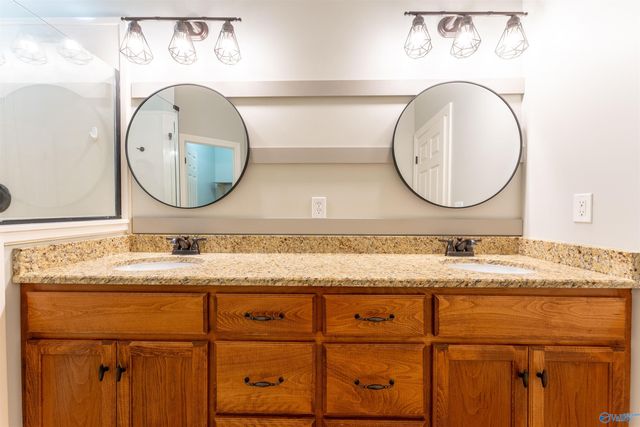 525 West Mossyleaf Drive, Huntsville, AL 35824