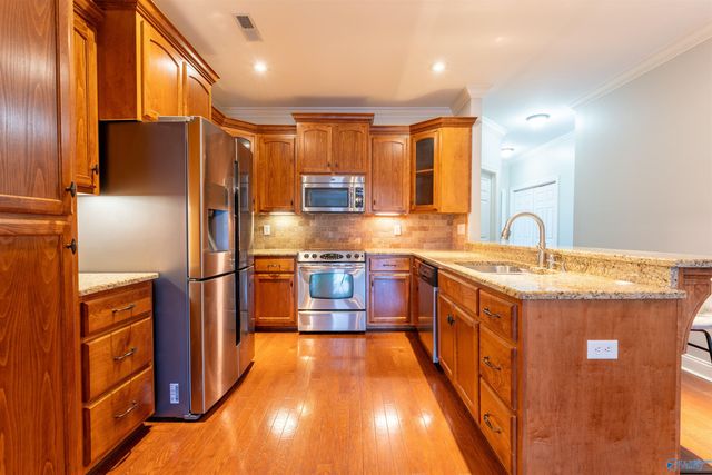 525 West Mossyleaf Drive, Huntsville, AL 35824