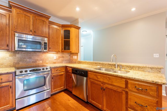 525 West Mossyleaf Drive, Huntsville, AL 35824