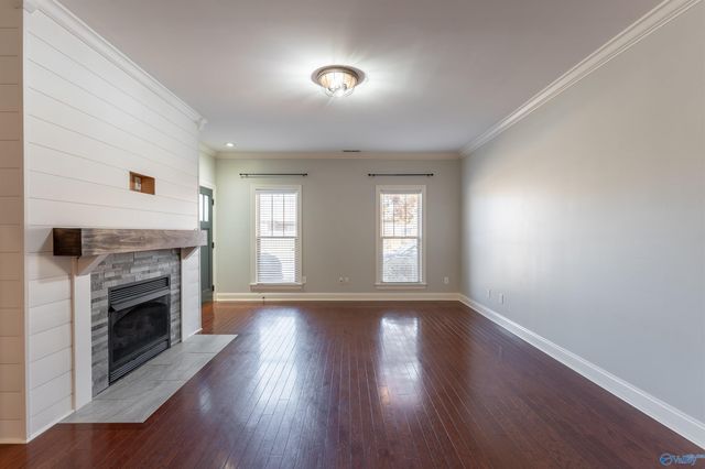 525 West Mossyleaf Drive, Huntsville, AL 35824