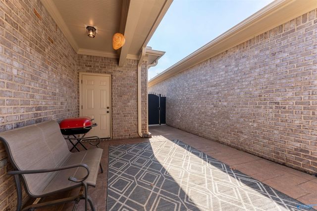 525 West Mossyleaf Drive, Huntsville, AL 35824