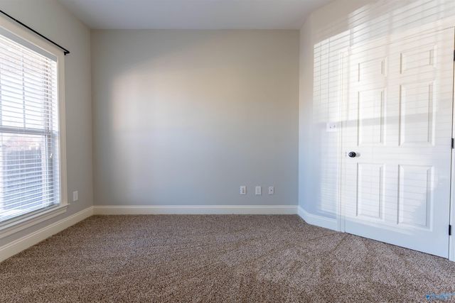 525 West Mossyleaf Drive, Huntsville, AL 35824