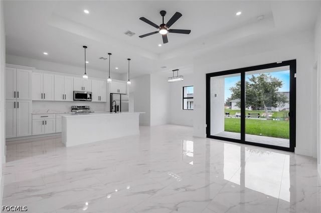 3005 Ida AVE S, Lehigh Acres, FL 33971