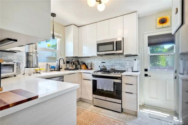 3671 Madison Avenue, San Diego, CA 92116