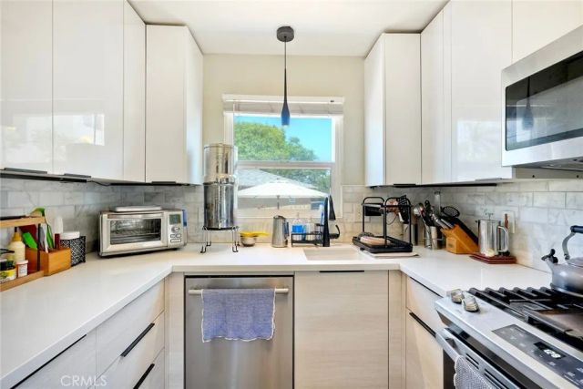 3671 Madison Avenue, San Diego, CA 92116