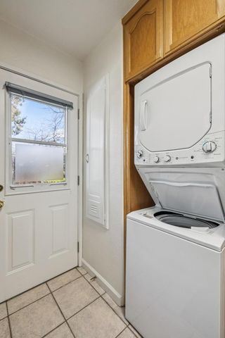 674 Bryson Avenue, Palo Alto, CA 94306