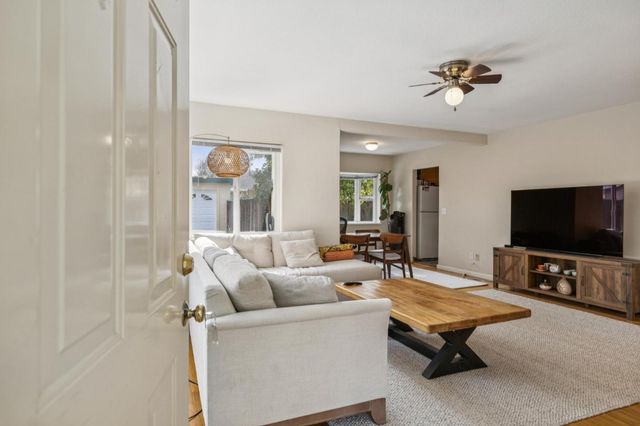 674 Bryson Avenue, Palo Alto, CA 94306