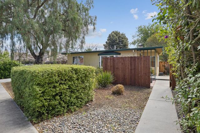 674 Bryson Avenue, Palo Alto, CA 94306