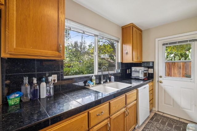 674 Bryson Avenue, Palo Alto, CA 94306