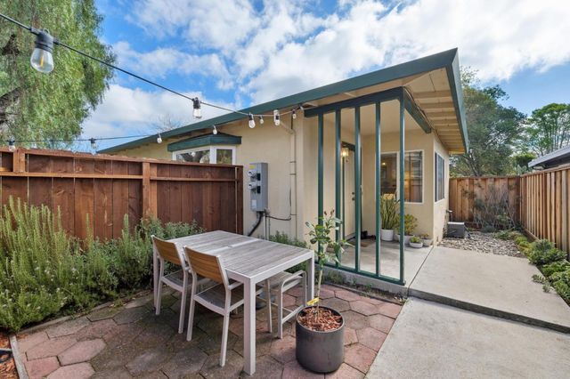 674 Bryson Avenue, Palo Alto, CA 94306