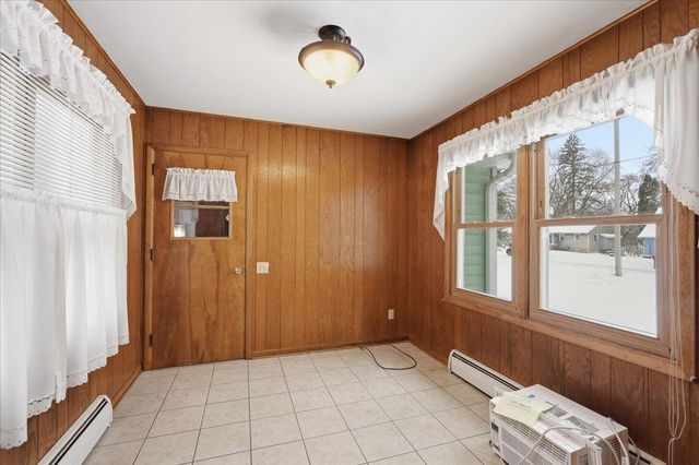 413 N Stevenson Street, Deforest, WI 53532