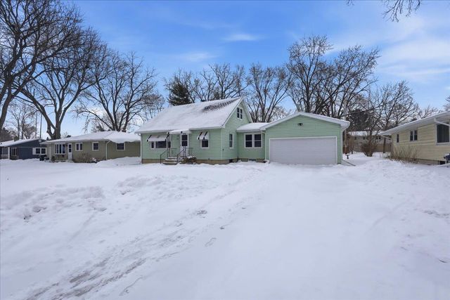 413 N Stevenson Street, Deforest, WI 53532