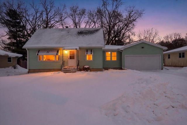 413 N Stevenson Street, Deforest, WI 53532
