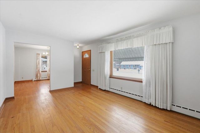 413 N Stevenson Street, Deforest, WI 53532