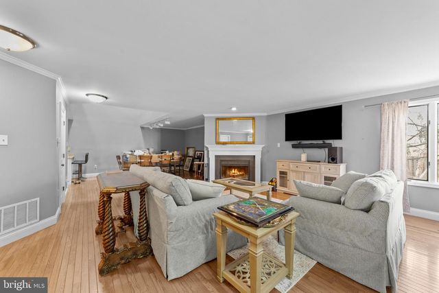 42 WOODMONT DR, Lawrenceville, NJ 08648