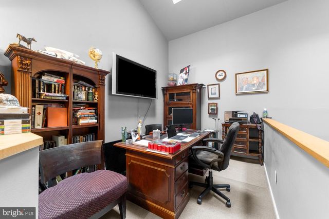 42 WOODMONT DR, Lawrenceville, NJ 08648