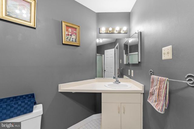 42 WOODMONT DR, Lawrenceville, NJ 08648