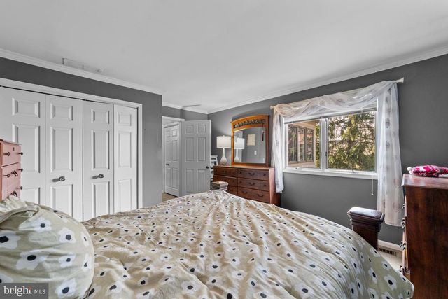 42 WOODMONT DR, Lawrenceville, NJ 08648