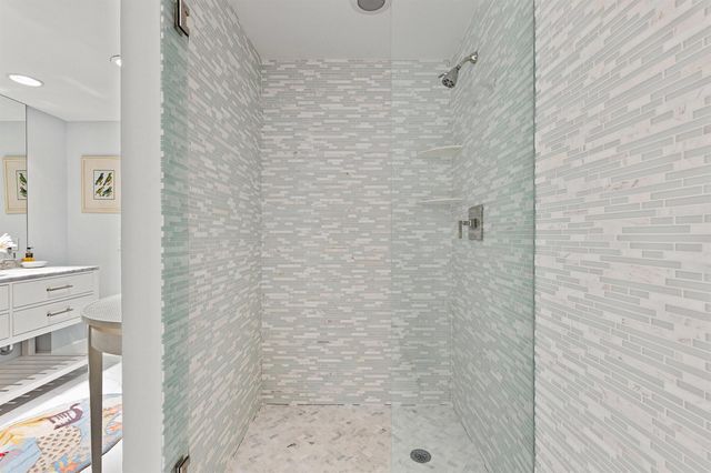2275 S Ocean Boulevard 307a, Palm Beach, FL 33480