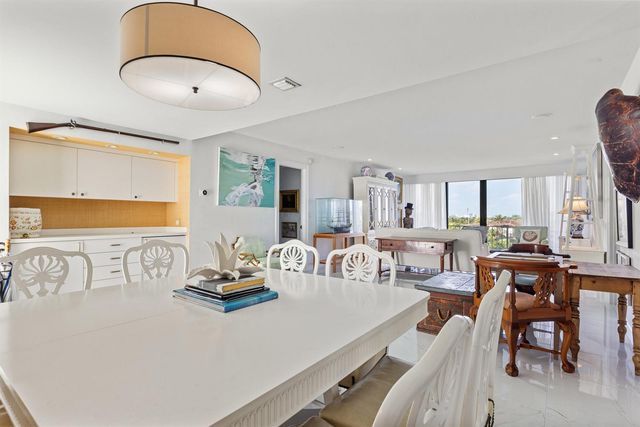 2275 S Ocean Boulevard 307a, Palm Beach, FL 33480