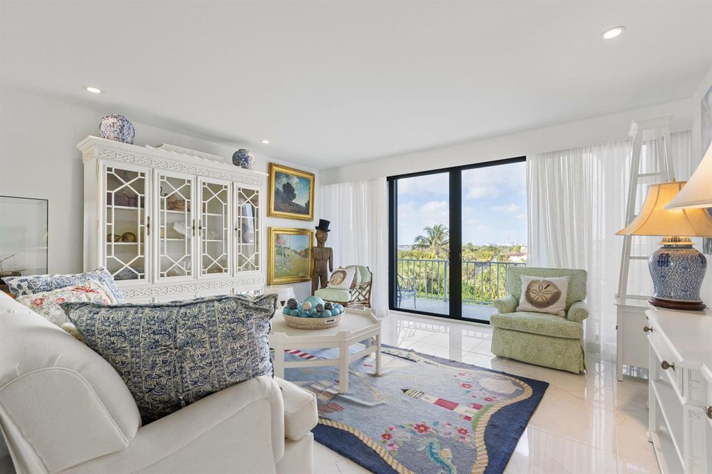 2275 S Ocean Boulevard 307a, Palm Beach, FL 33480