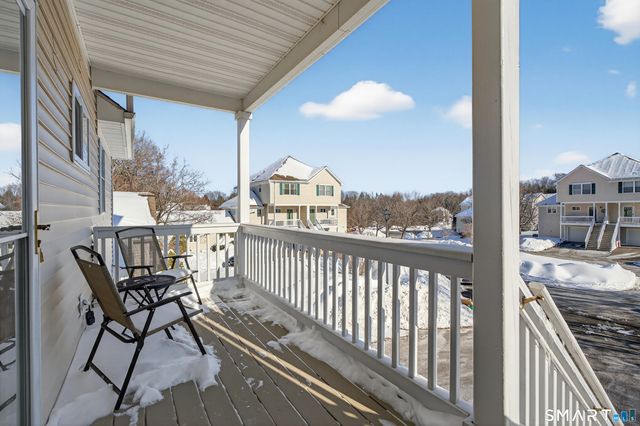 10 Trout Brook Circle 10, Newtown, CT 06470