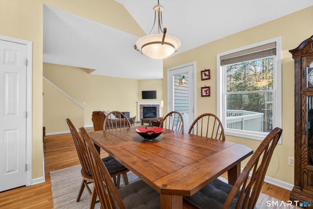 10 Trout Brook Circle 10, Newtown, CT 06470