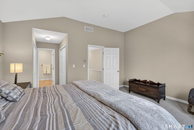 10 Trout Brook Circle 10, Newtown, CT 06470