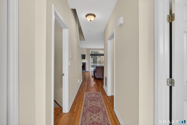 10 Trout Brook Circle 10, Newtown, CT 06470