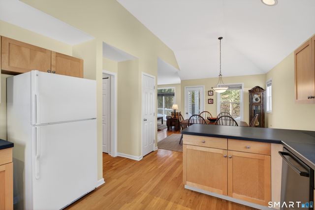 10 Trout Brook Circle 10, Newtown, CT 06470